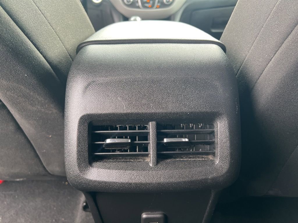 Used 2020 Chevrolet Equinox LS w/ LS Convenience Package image 24