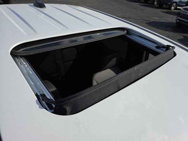 New 2026 GMC Canyon Elevation w/ Convenience Package image 3