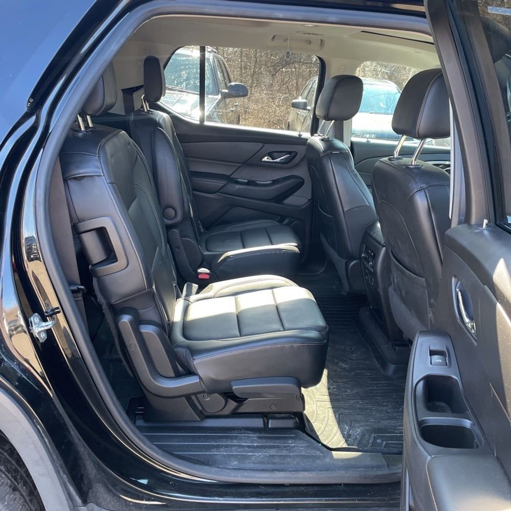 Used 2018 Chevrolet Traverse LT image 12