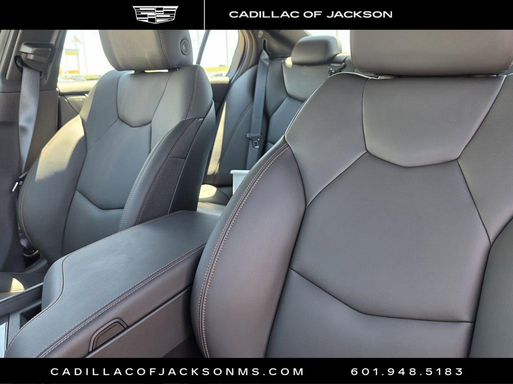 Used 2025 Cadillac CT5 V RWD image 14
