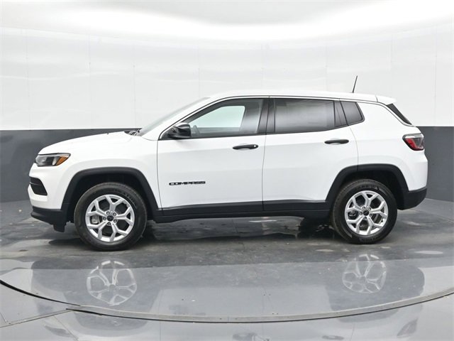 Used 2025 Jeep Compass Sport image 10