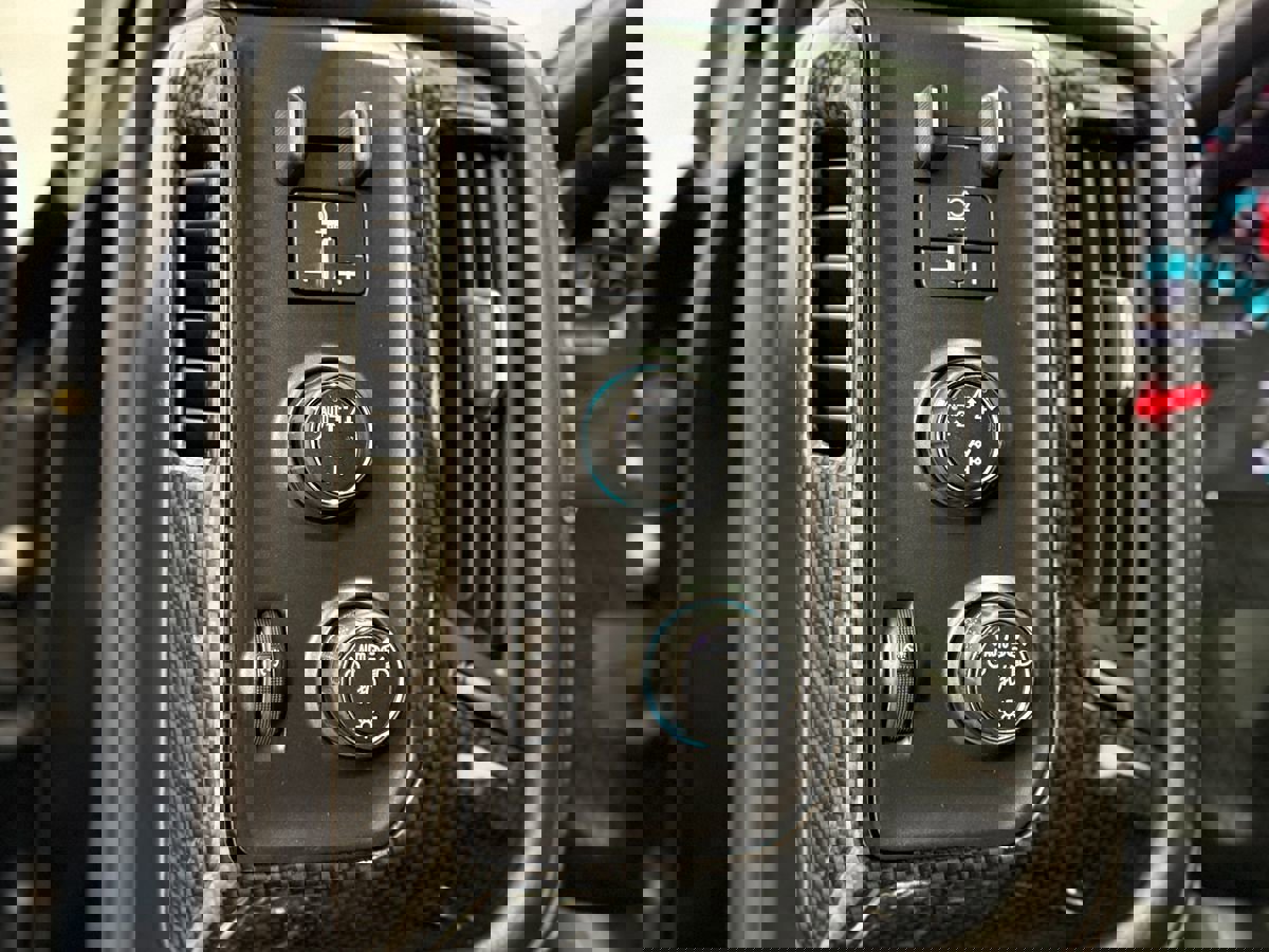 Used 2017 Chevrolet Silverado 1500 LTZ Z71 w/ LTZ Plus Package image 25