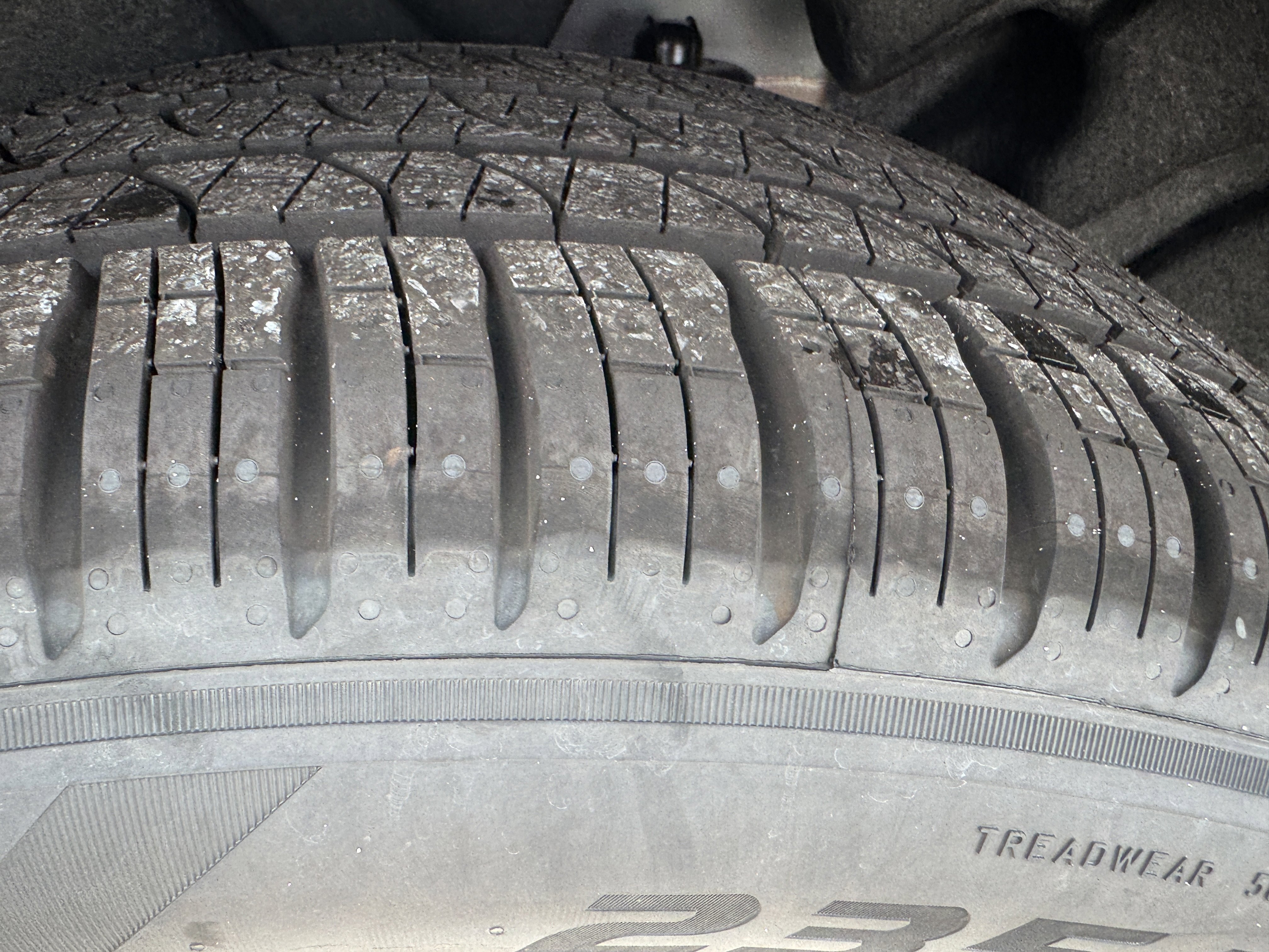 New 2026 Volvo XC60 B5 Core w/ Protection Package image 32