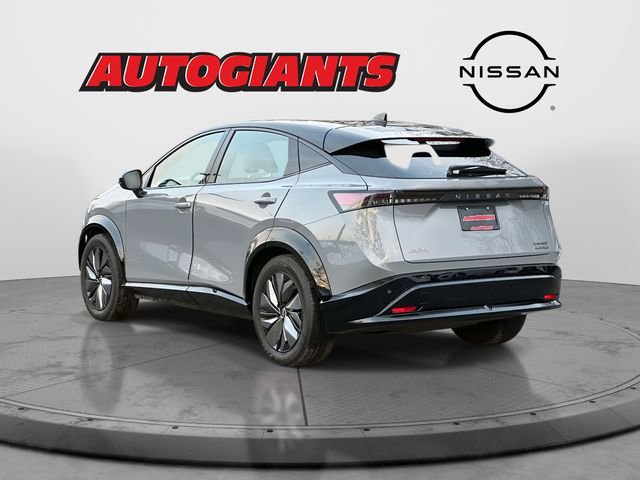 Used 2023 Nissan Ariya AWD image 5