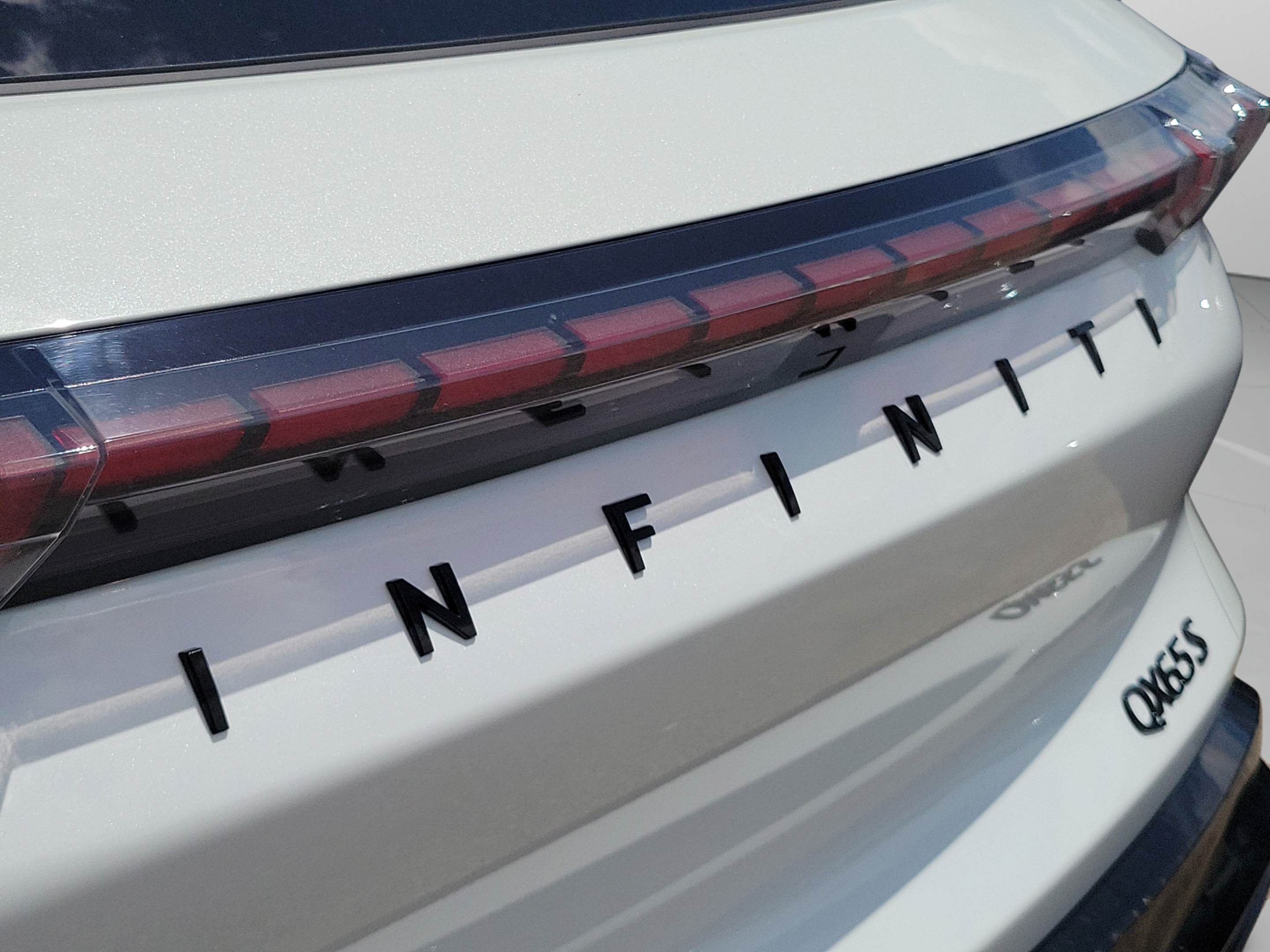 New 2027 INFINITI QX65 Sport w/ Cargo Package AWD/4WD image 28