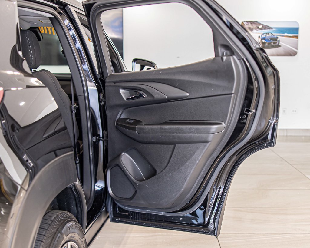 Used 2022 Chevrolet TrailBlazer LT FWD image 38