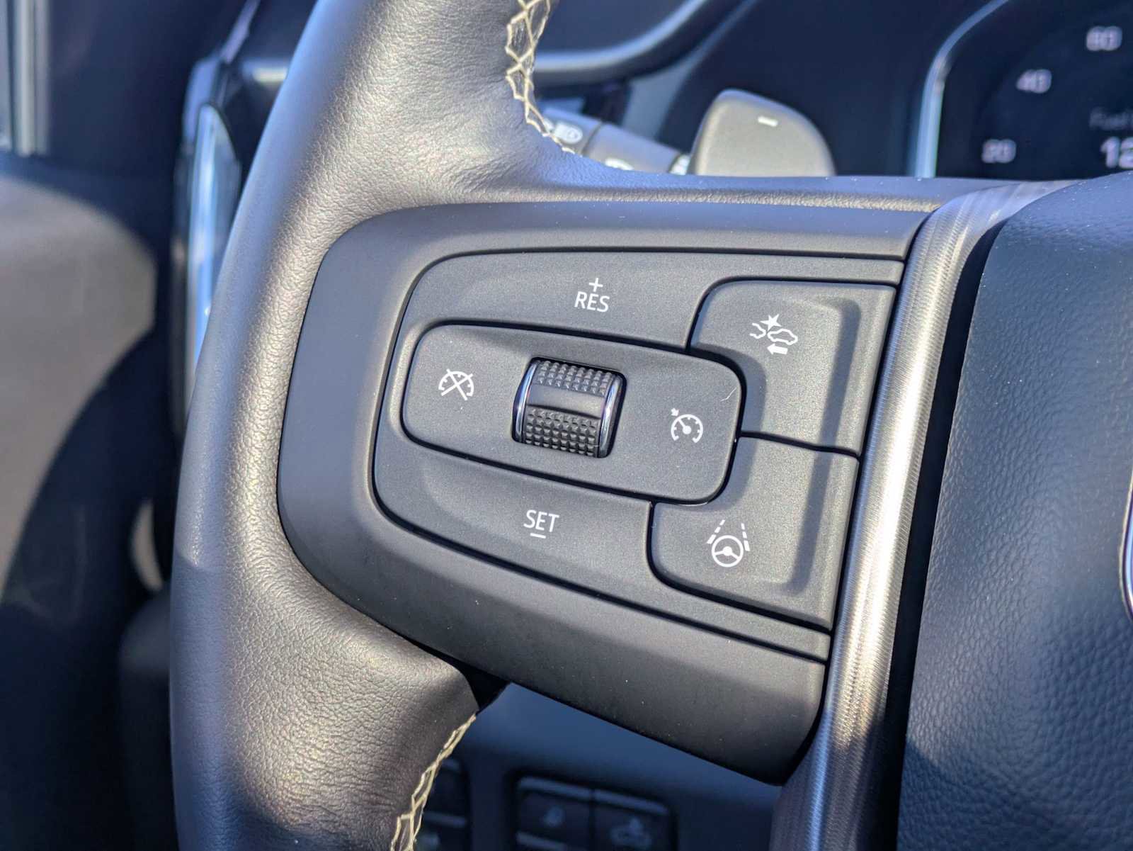 Used 2025 GMC Sierra 1500 Denali Ultimate image 26