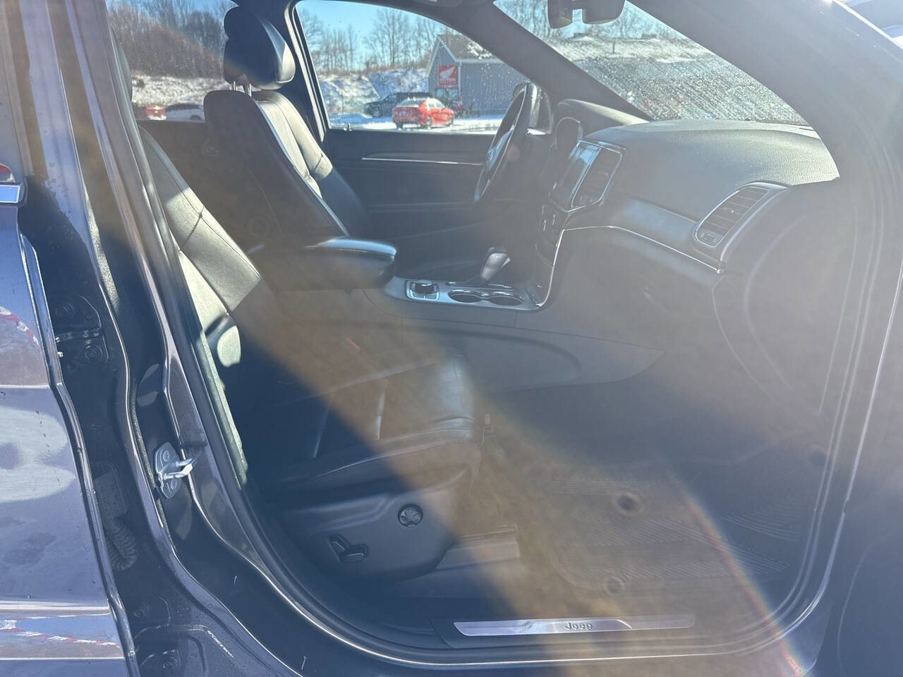 Used 2019 Jeep Grand Cherokee Limited image 26