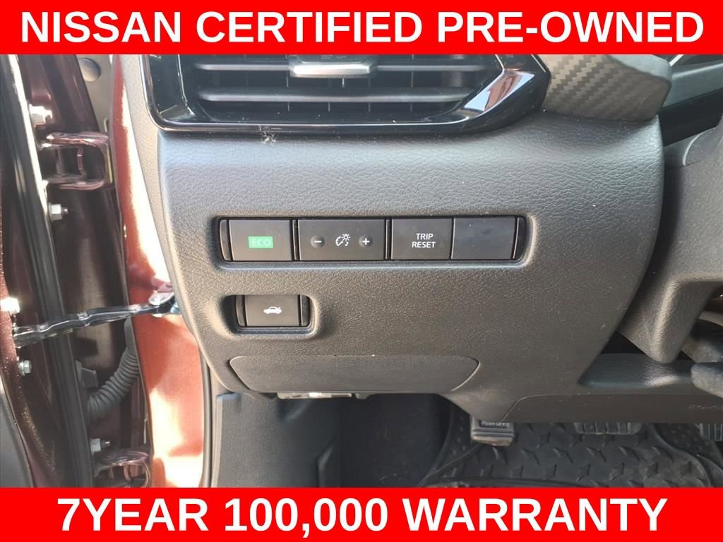 Used 2025 Nissan Sentra SV FWD image 18
