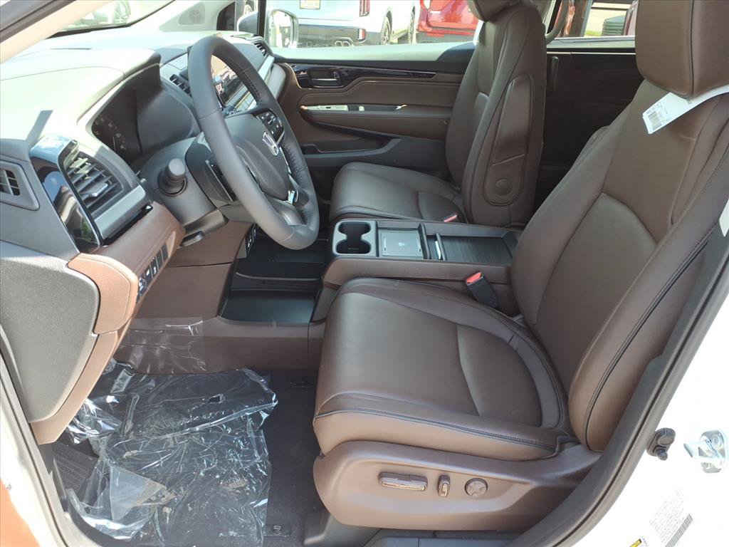 New 2026 Honda Odyssey Touring image 7