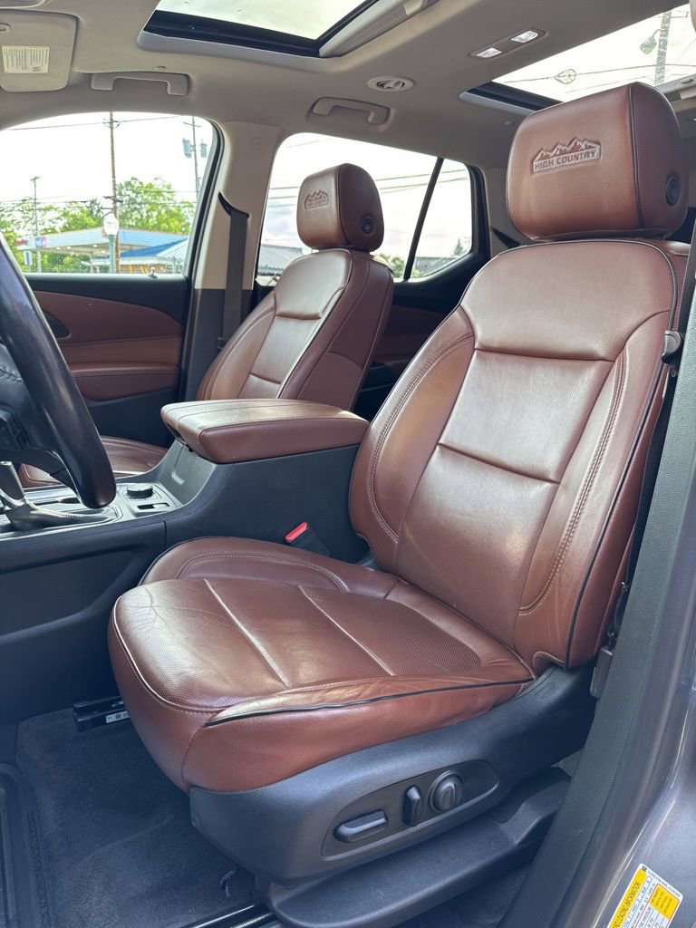 Used 2020 Chevrolet Traverse High Country w/ LPO, Floor Liner Package AWD/4WD image 27