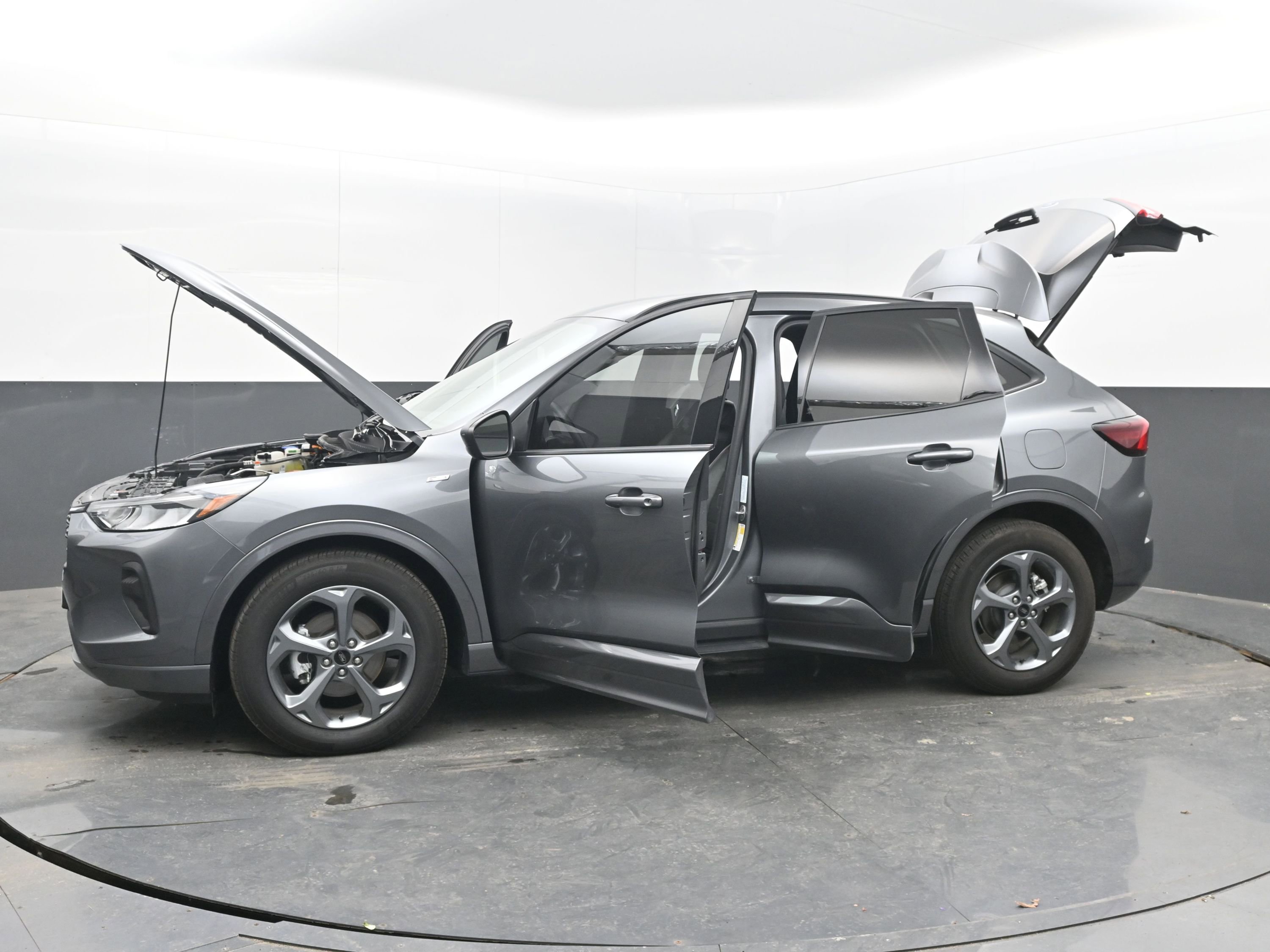 Used 2024 Ford Escape ST-Line w/ Equipment Group 301A image 42