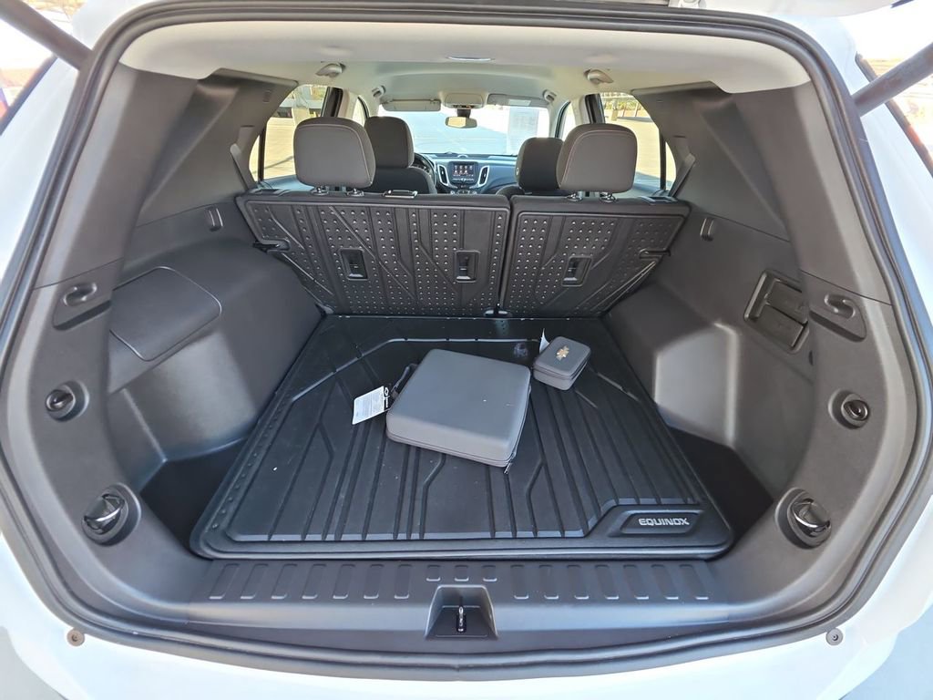 Used 2024 Chevrolet Equinox LT w/ LPO, Floor Liner Package image 27