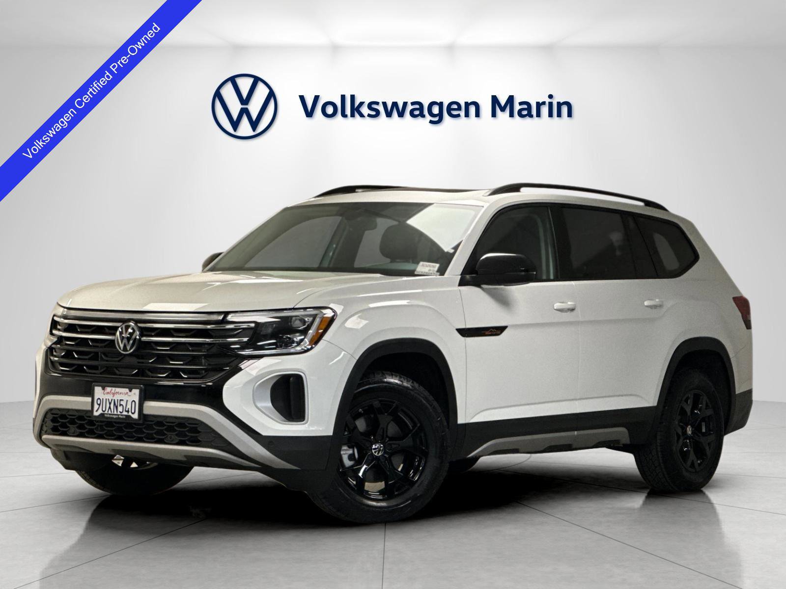 Used 2025 Volkswagen Atlas Peak Edition SE image 1