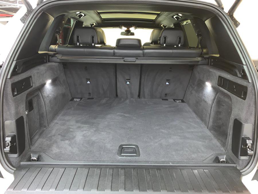 Used 2022 BMW X5 xDrive40i w/ Premium Package image 54