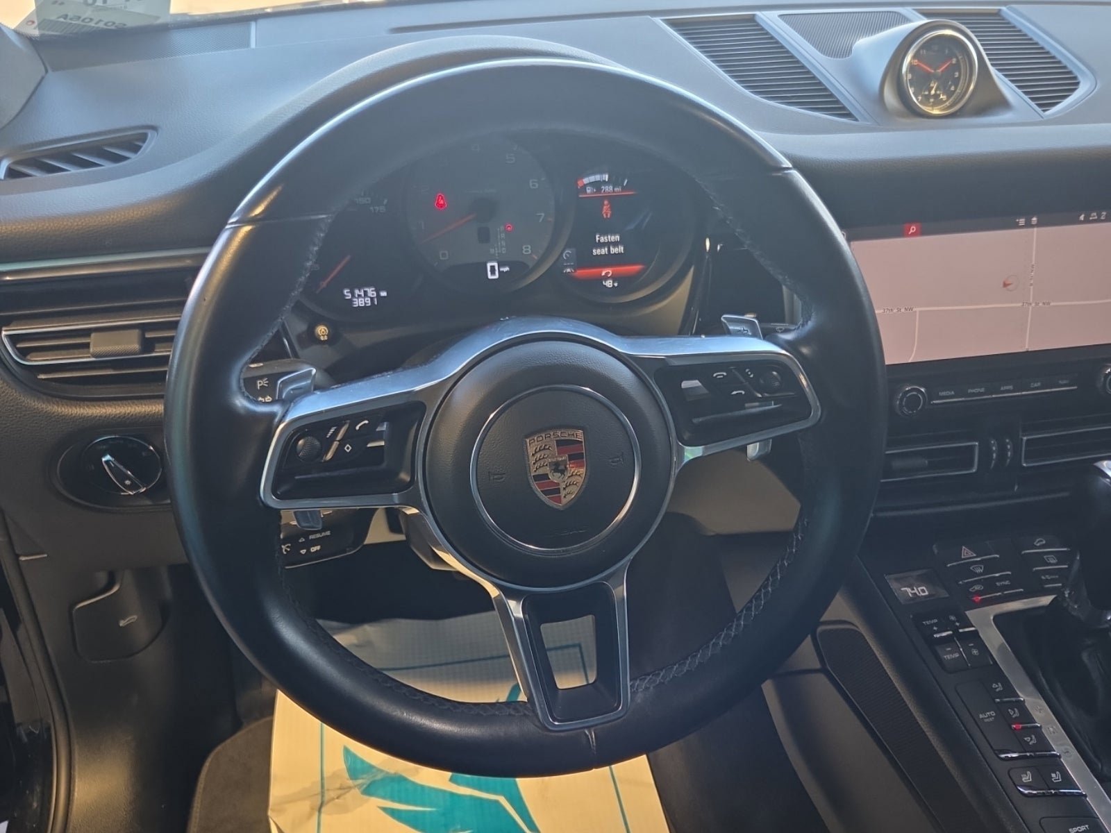 Used 2019 Porsche Macan S w/ Premium Package Plus image 10