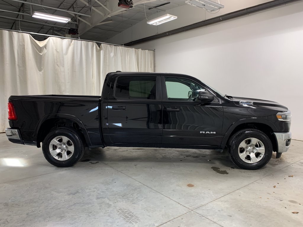 Used 2025 RAM 1500 Big Horn AWD/4WD image 11