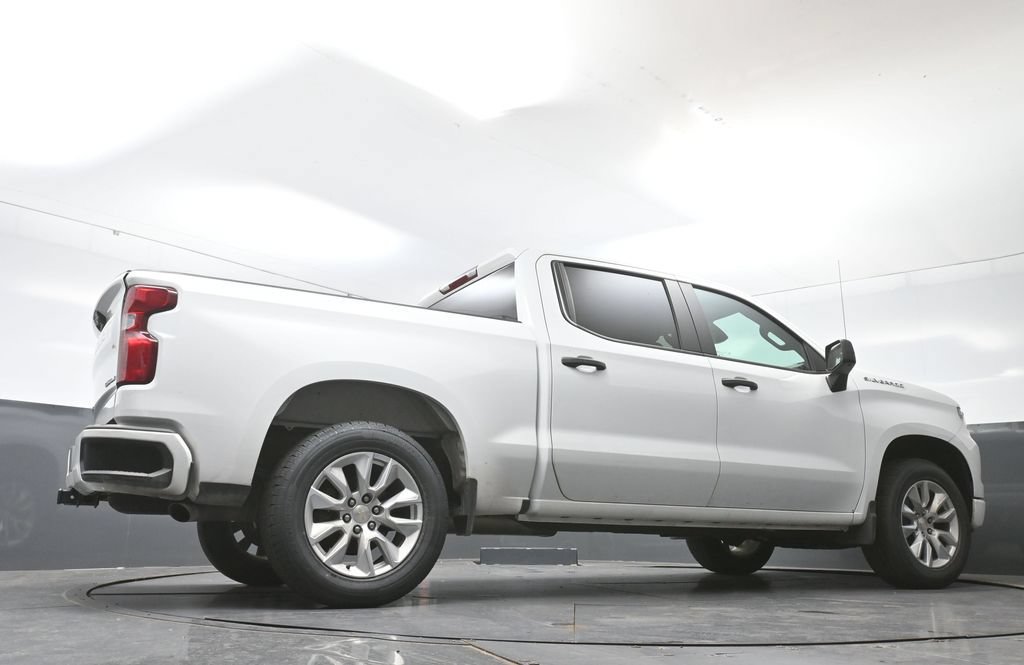 Used 2023 Chevrolet Silverado 1500 Custom AWD/4WD image 17