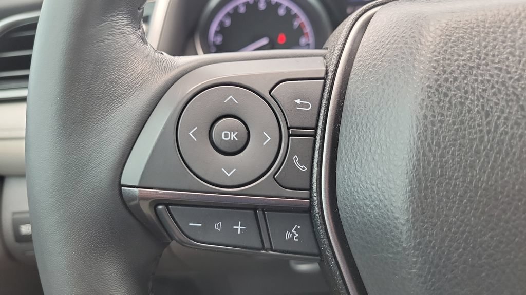 Used 2024 Toyota Camry SE w/ Convenience Package FWD image 19