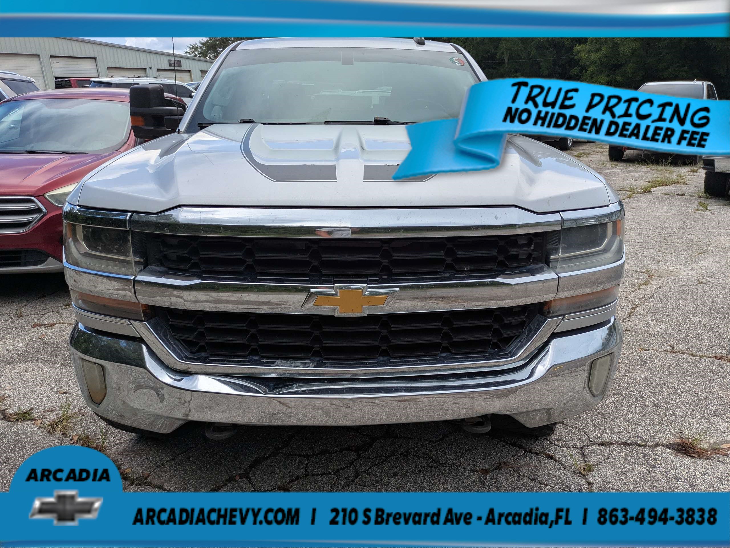 Used 2017 Chevrolet Silverado 1500 LT w/ Max Trailering Package AWD/4WD image 2