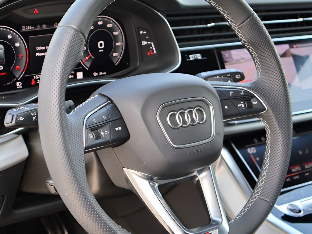 Used 2024 Audi Q7 3.0T Prestige AWD/4WD image 18