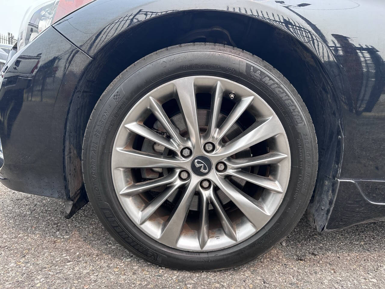 Used 2019 INFINITI Q50 Luxe w/ Essential Package (3.0T Luxe) AWD/4WD image 9