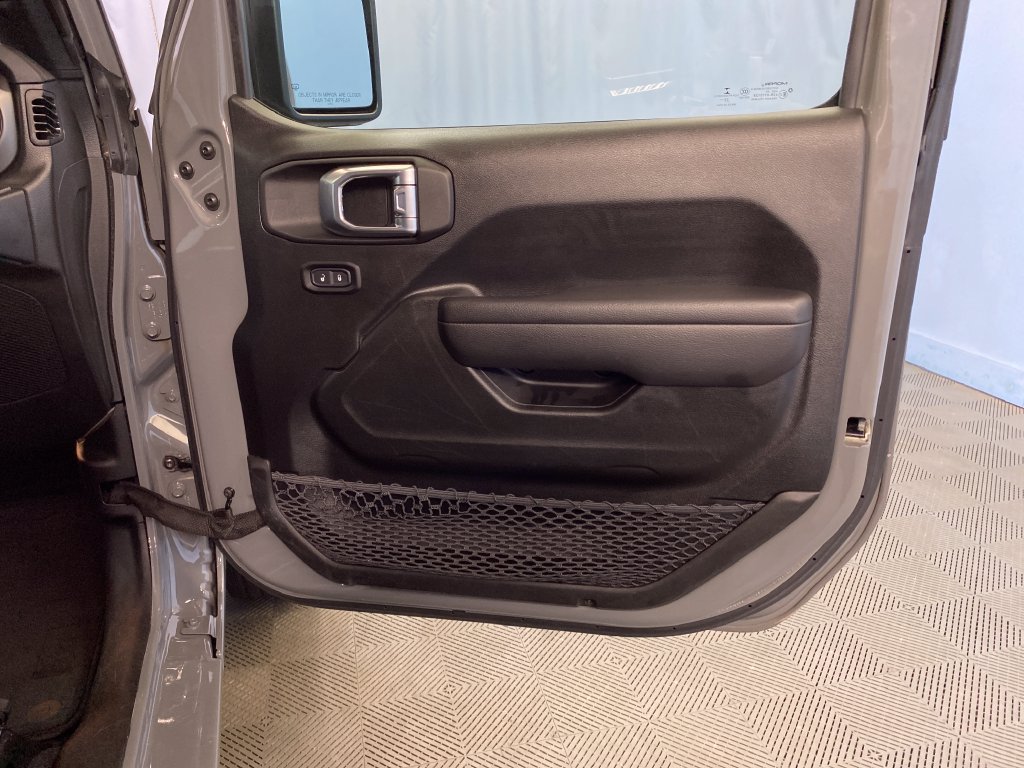 Used 2023 Jeep Wrangler Unlimited Sport AWD/4WD image 43