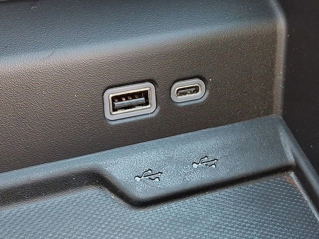 Used 2025 Chevrolet Tahoe High Country w/ LPO, Illumination Package image 30