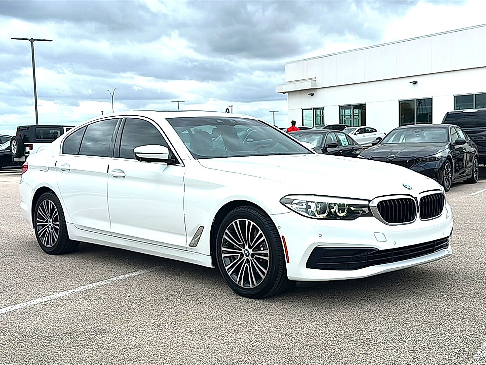 Used 2019 BMW 530i w/ Convenience Package RWD image 10
