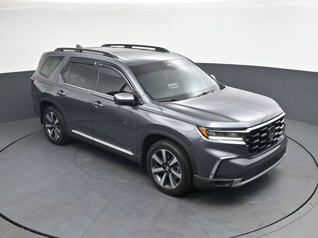 Used 2025 Honda Pilot Touring image 21