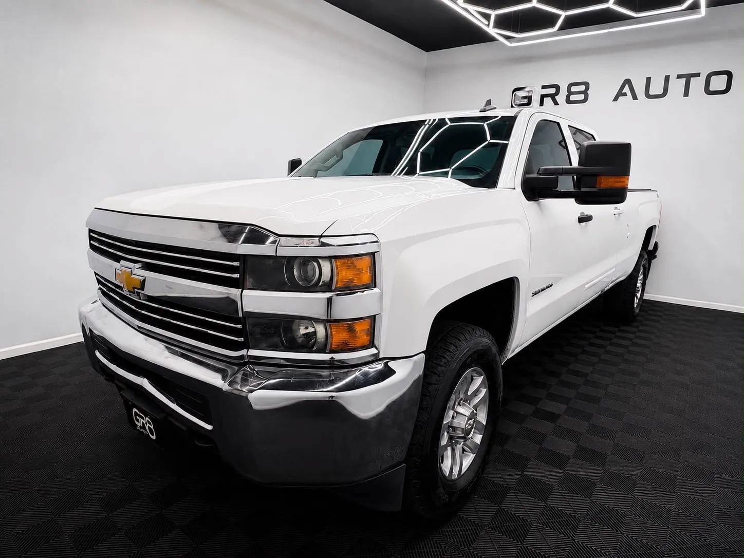 Used 2016 Chevrolet Silverado 3500 LT AWD/4WD image 3
