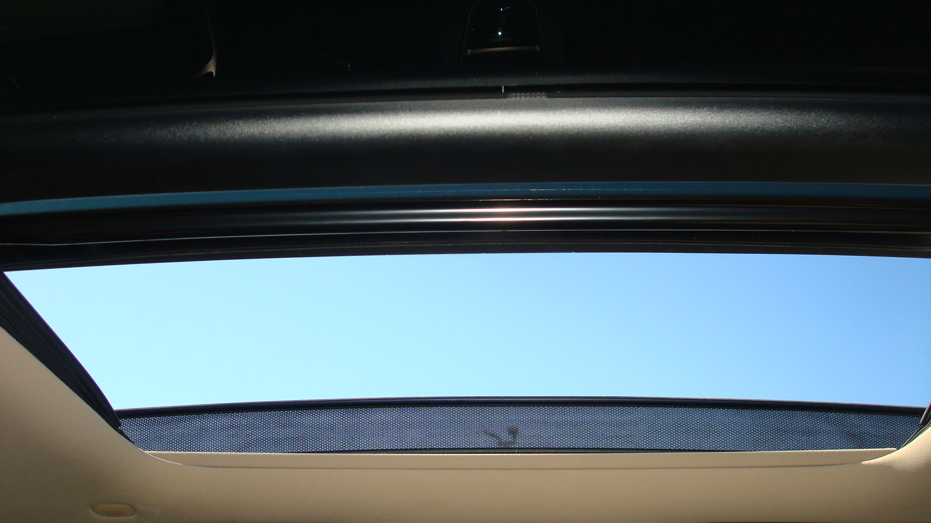Used 2014 Hyundai Azera Limited w/ Option Group 02 FWD image 12