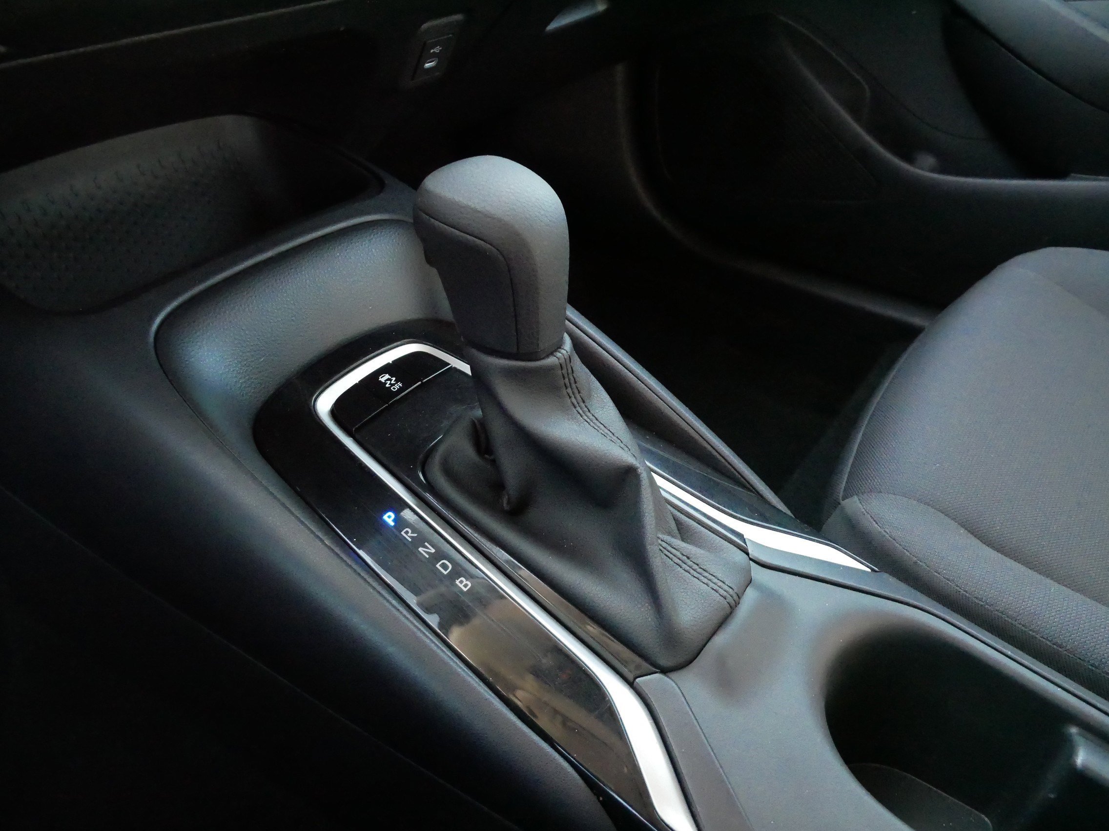 Certified 2025 Toyota Corolla LE image 24