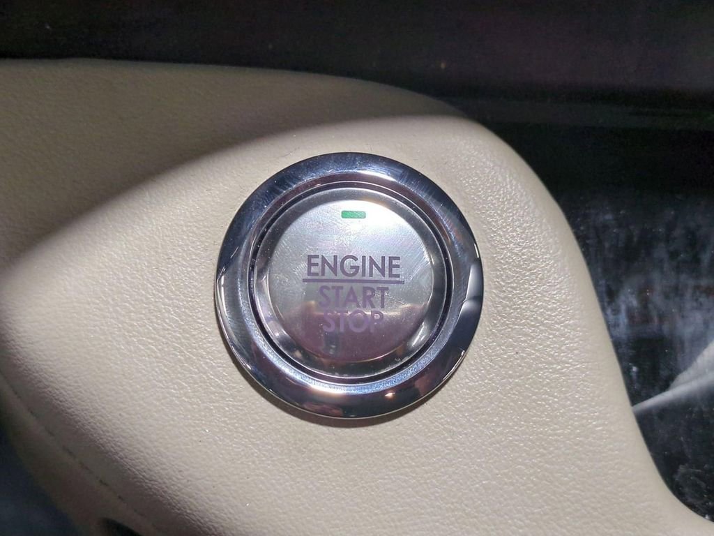 Certified 2023 Lincoln Aviator Reserve w/ Equipment Group 201A image 22