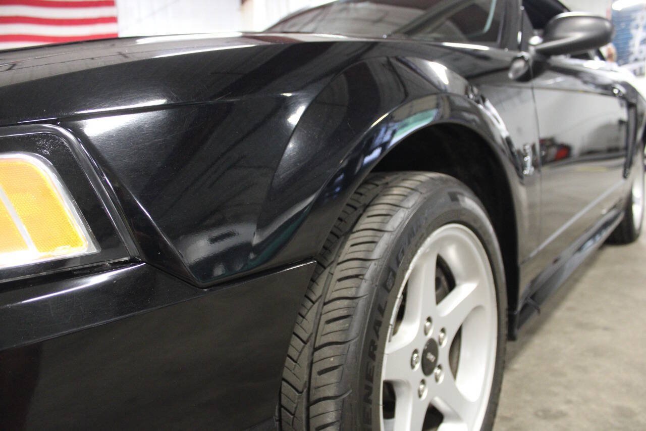 Used 1999 Ford Mustang Cobra RWD image 10