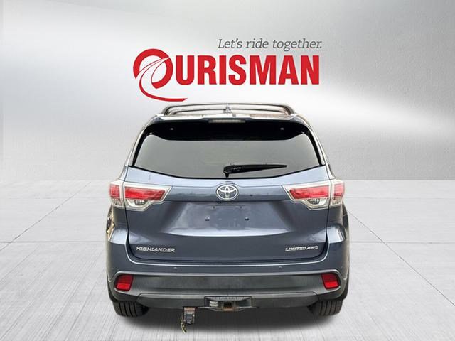 Used 2016 Toyota Highlander Limited Platinum image 3