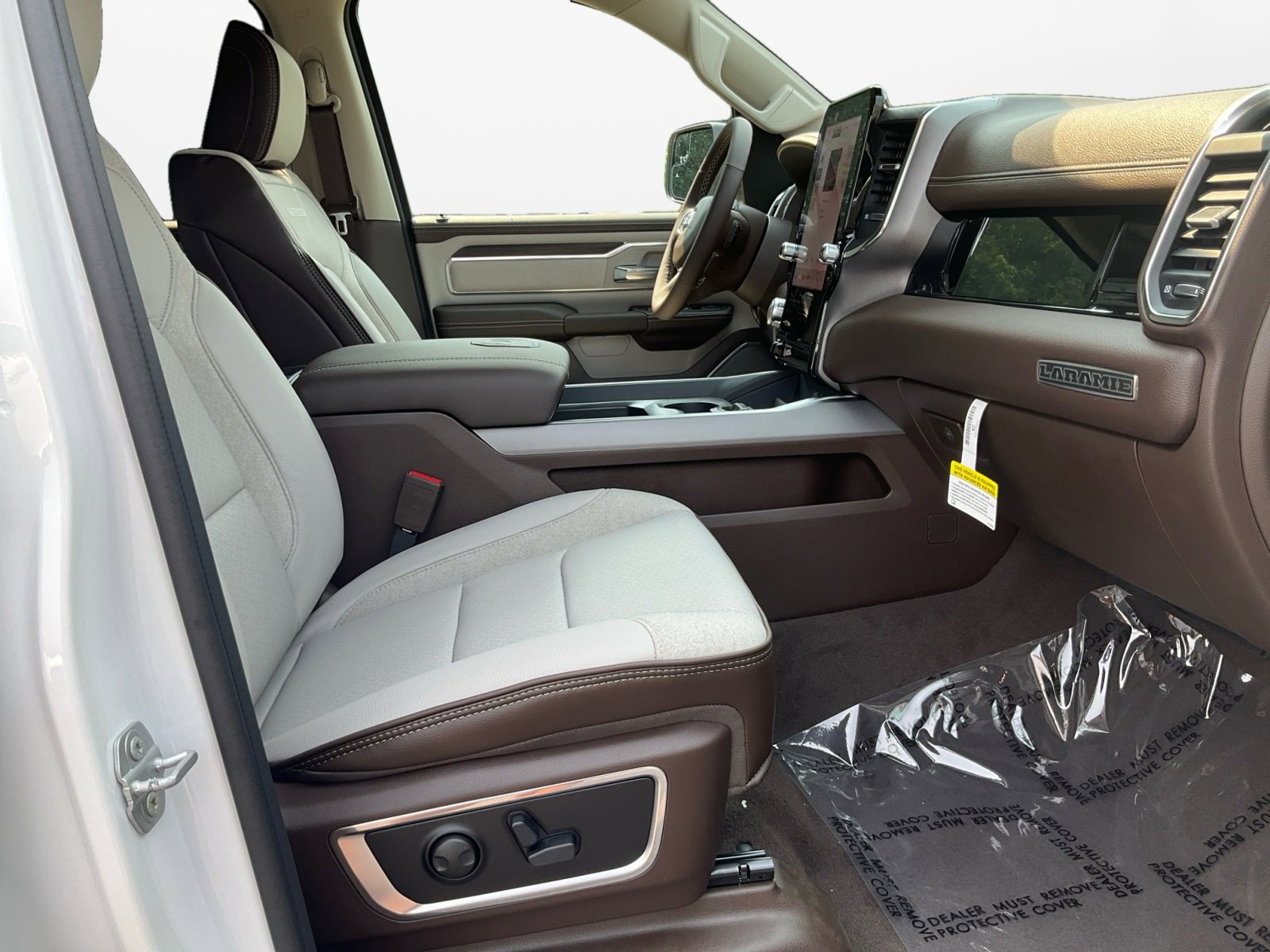 New 2026 RAM 1500 Laramie image 15