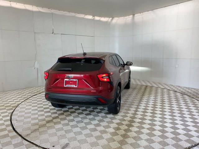 Used 2024 Chevrolet Trax RS w/ Driver Confidence Package FWD image 17