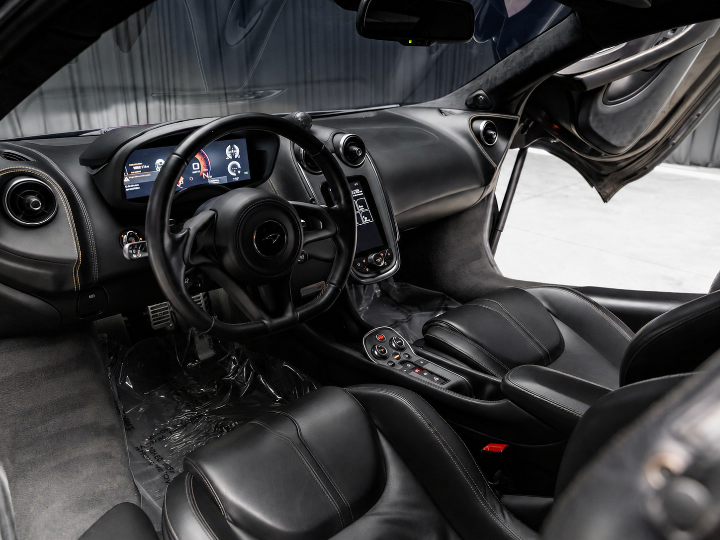 Used 2016 McLaren 570S Coupe RWD image 41