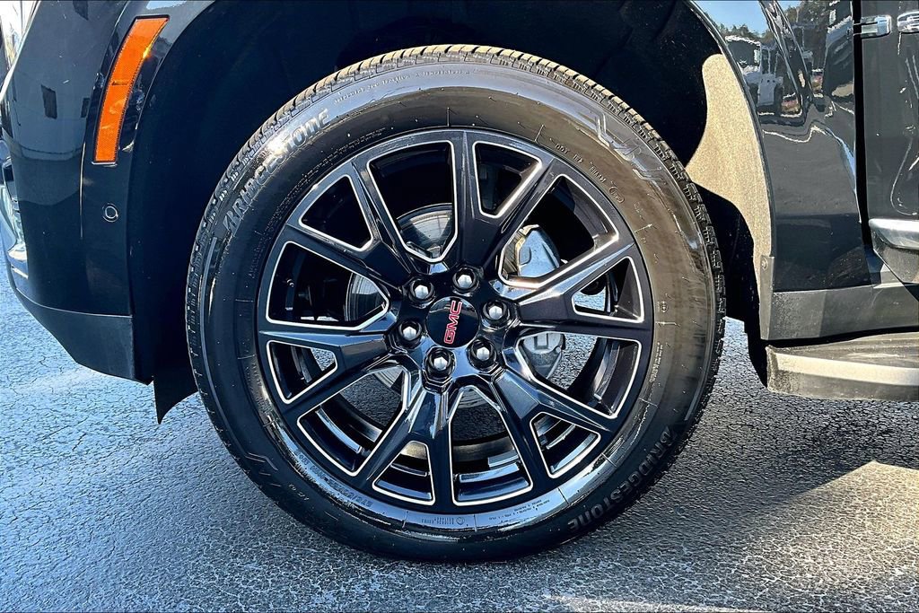 Used 2025 GMC Yukon Denali image 34