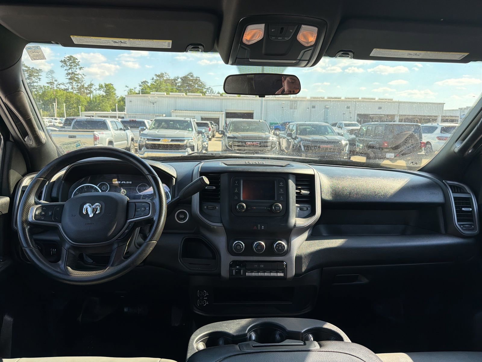 Used 2024 RAM 3500 Tradesman w/ Chrome Appearance Group image 10