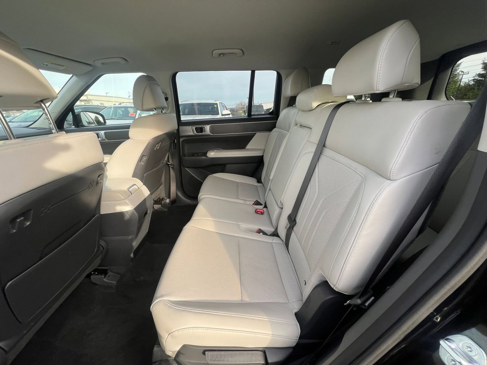 Used 2025 Hyundai Santa Fe SEL image 25