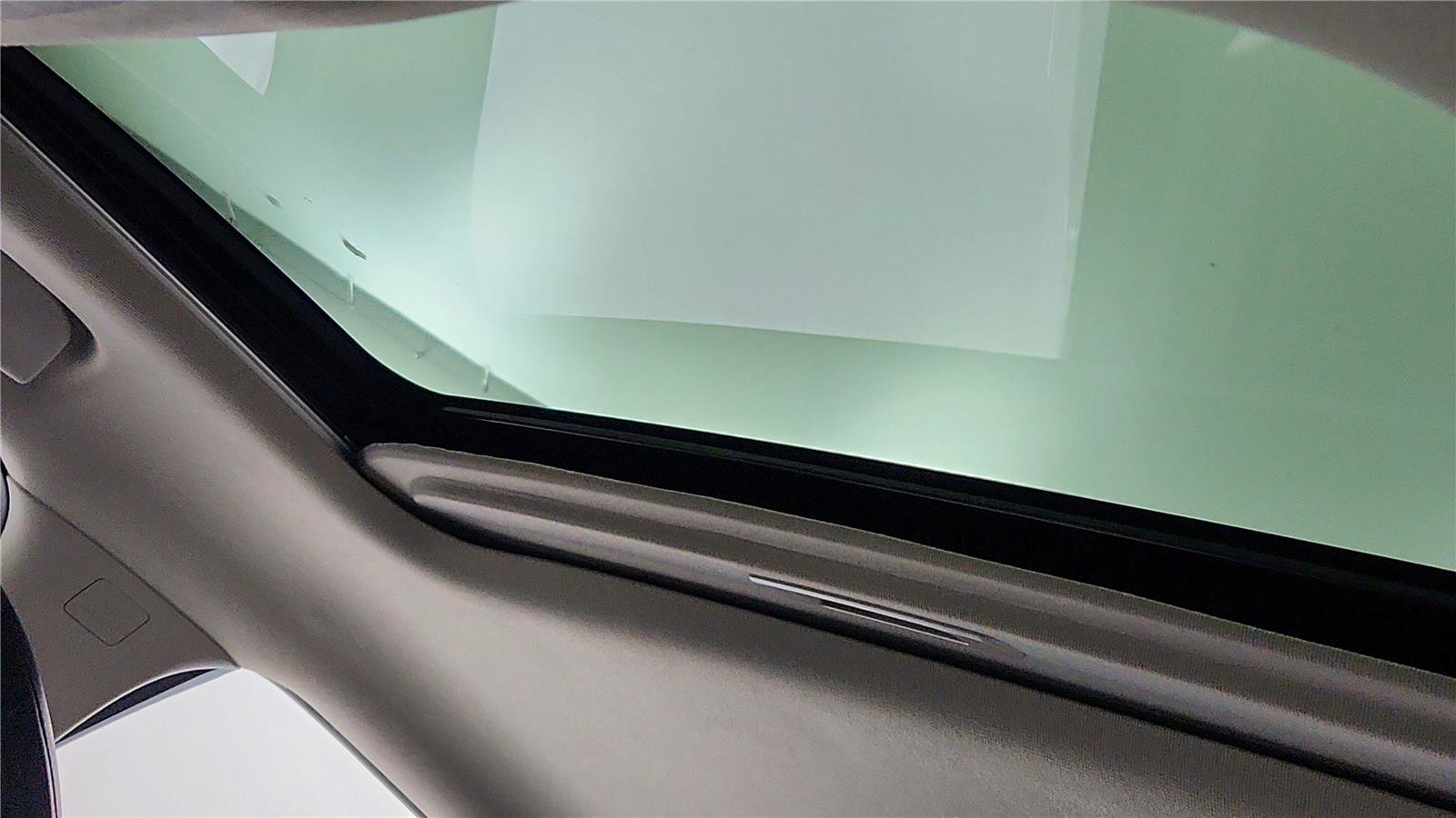 Certified 2025 Nissan Sentra SR w/ SR Premium Package image 30