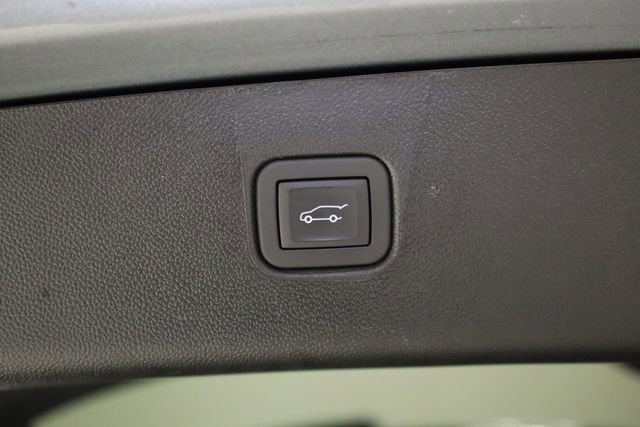 Used 2025 Chevrolet Blazer RS image 32