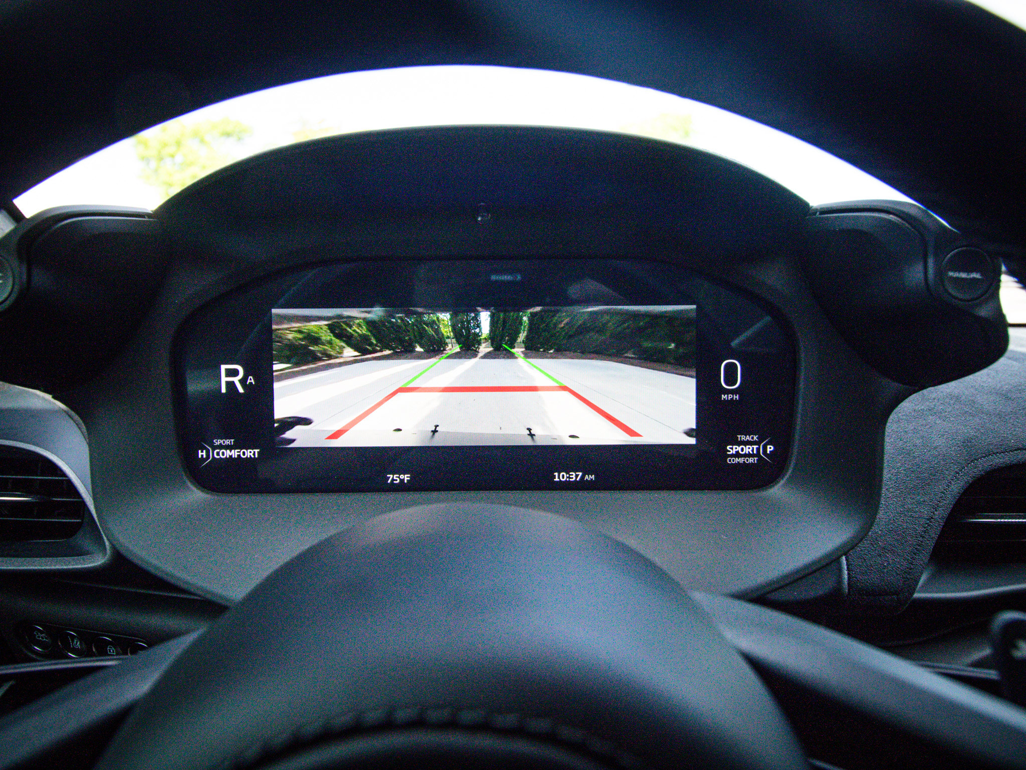 Used 2025 McLaren Artura RWD image 27