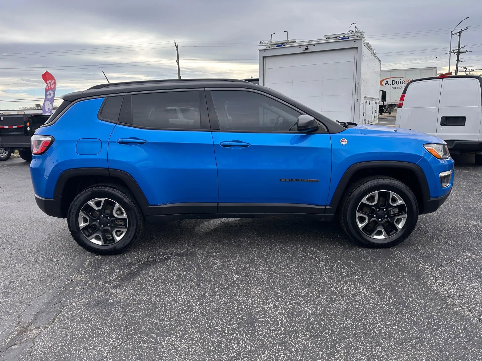 Used 2017 Jeep Compass Trailhawk w/ Navigation Group image 4