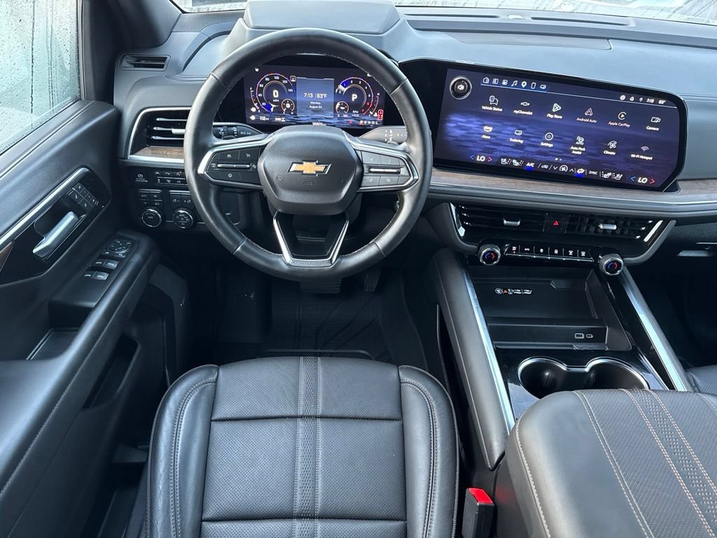 Used 2025 Chevrolet Tahoe High Country AWD/4WD image 5