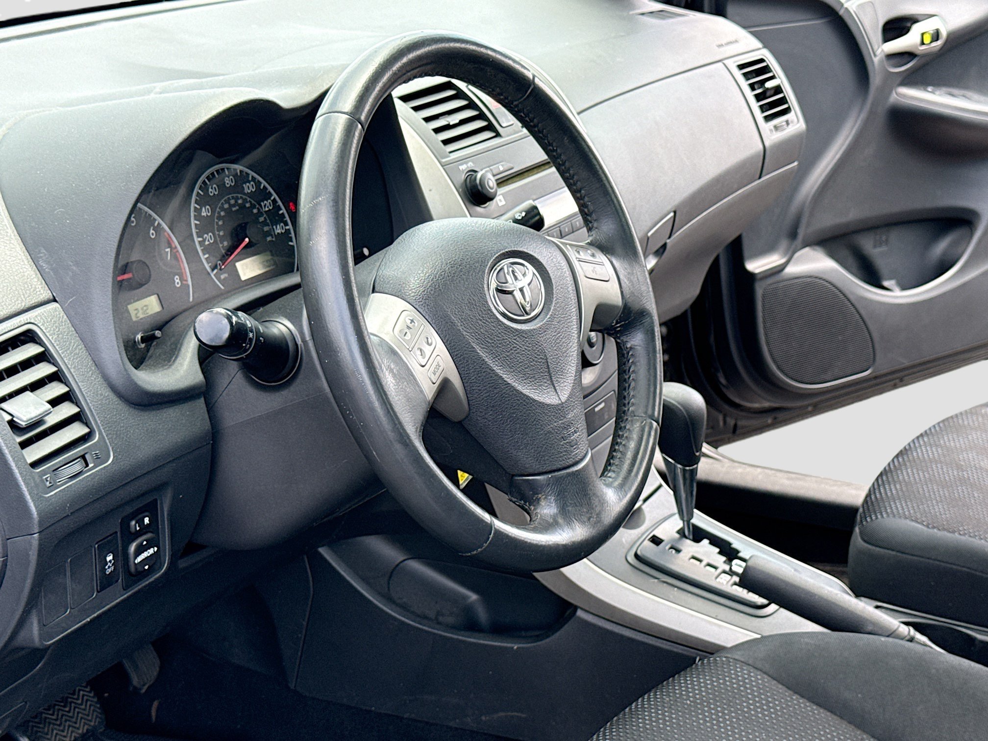Used 2009 Toyota Corolla S FWD image 3