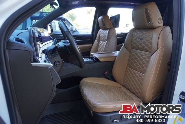 Used 2021 Cadillac Escalade ESV Premium Luxury AWD/4WD image 97