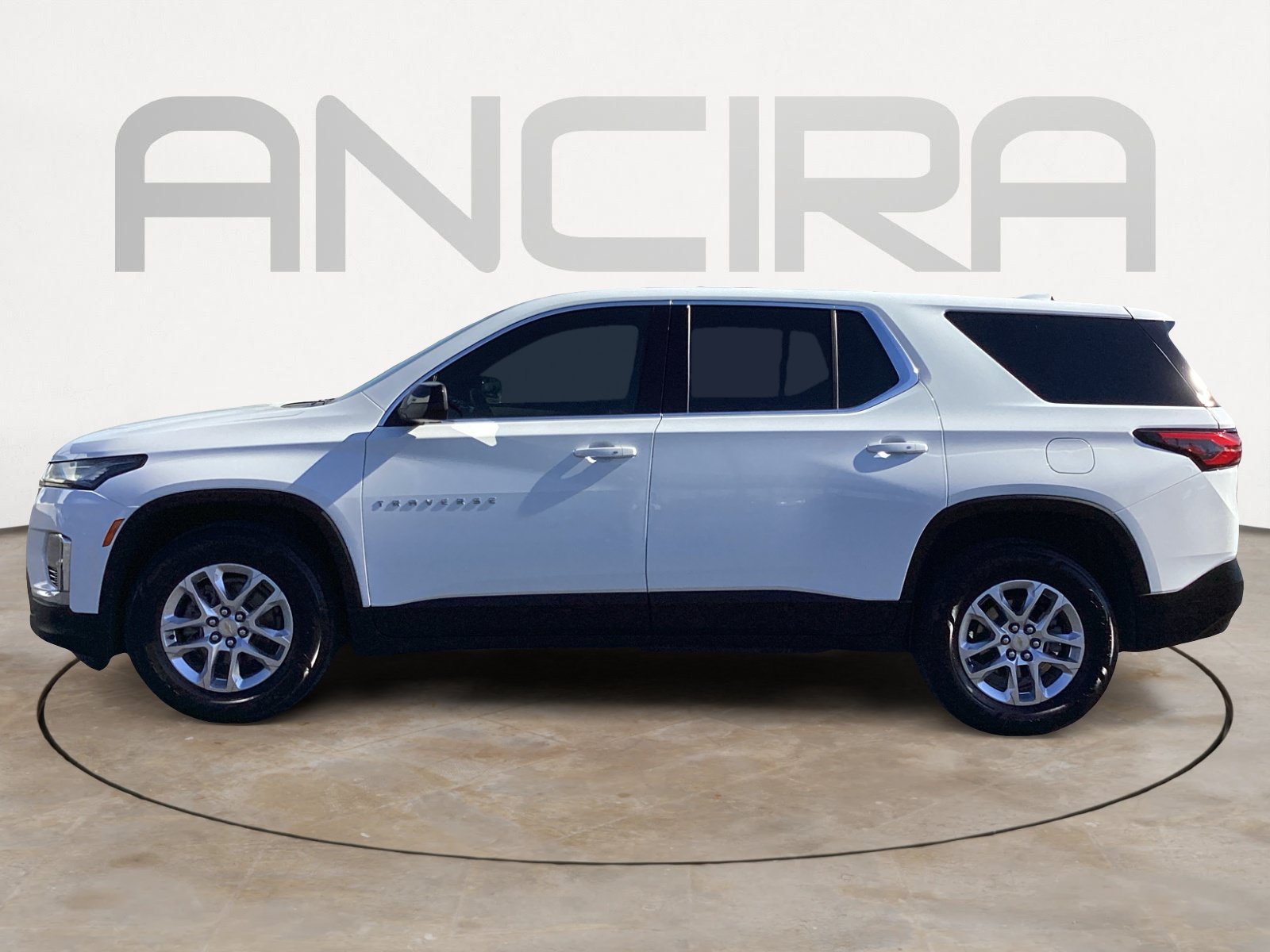 Used 2023 Chevrolet Traverse LS FWD image 11